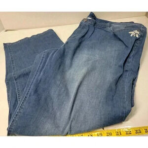 C.J. BANKS BLUE DENIM JEANS FLORAL DÉCOR PLUS SIZE 24W, INSEAM 31”